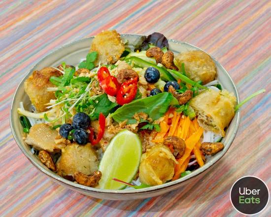 Street Bowl — bowl vegan vermicelles de riz et nems, Yummy Bowl Bruxelles